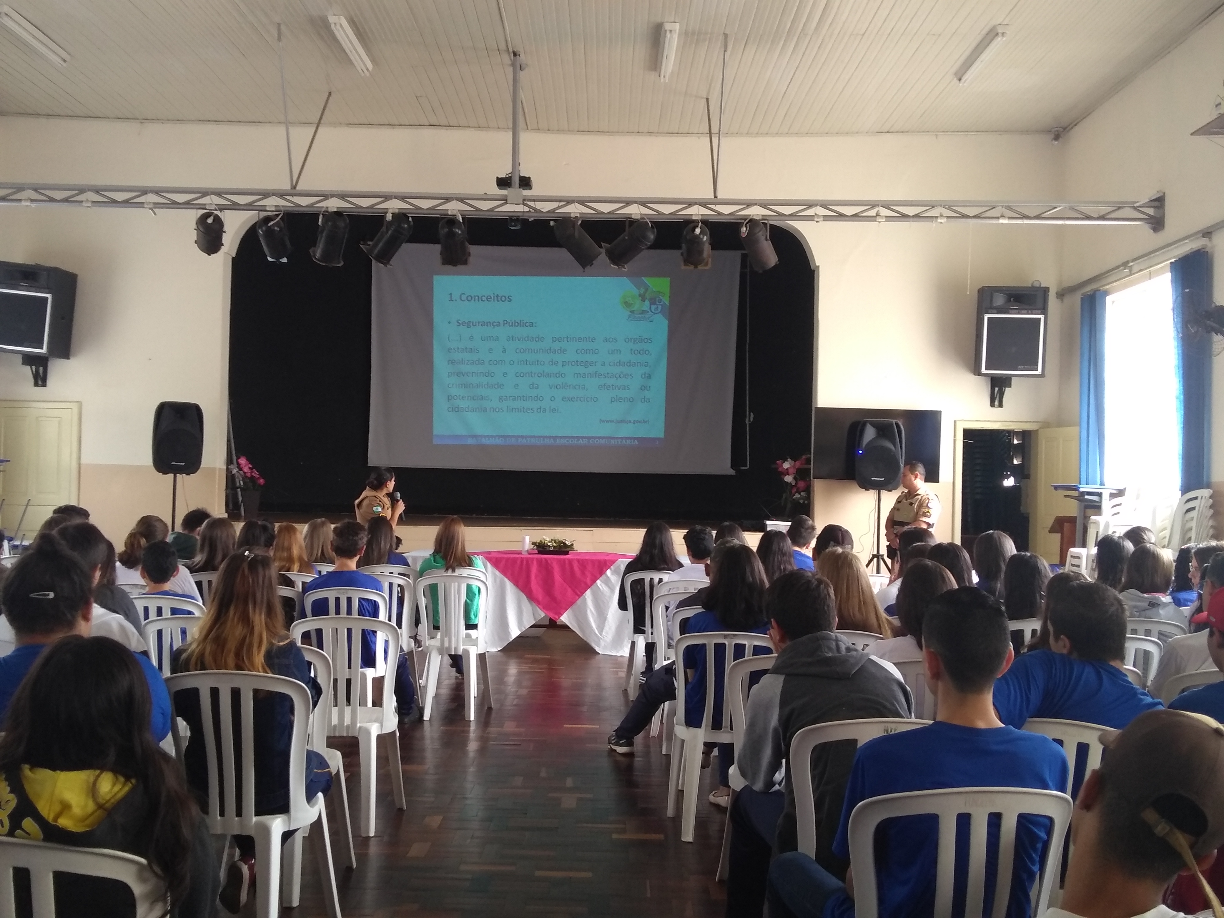 Os alunos participaram do mini curso