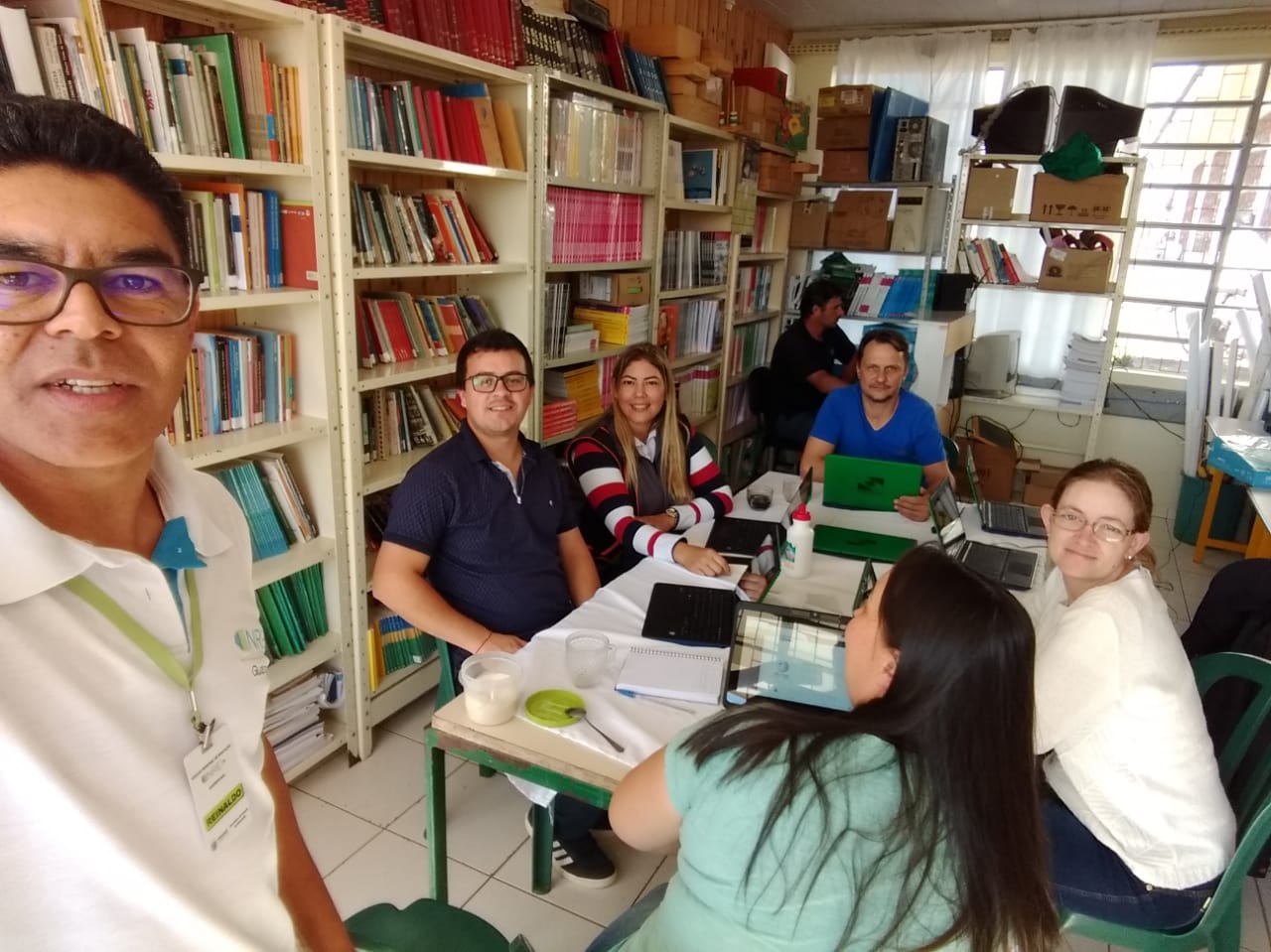 Formação Laboratório Móvel com professores do Colégio Antonia Ayres Antonichen