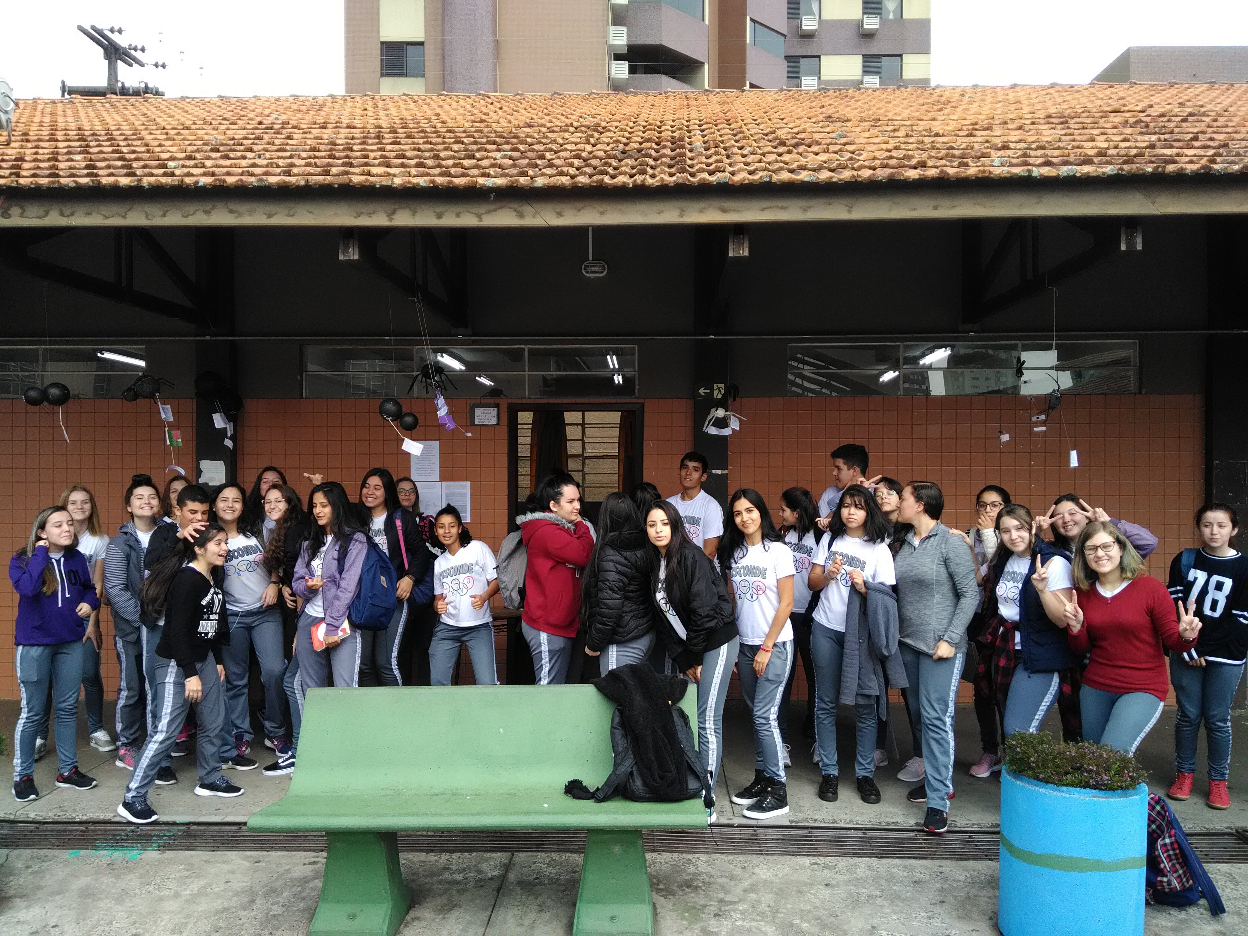 Exposição sobre violência contra a mulher