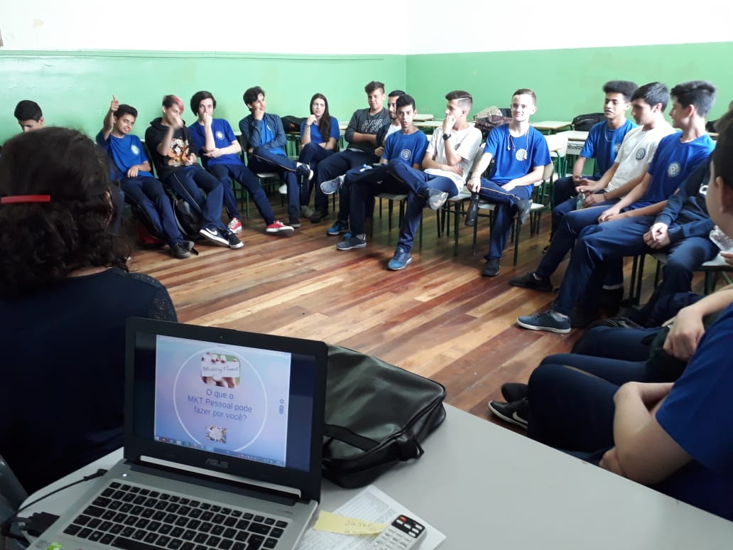 C.E. Francisco Carneiro Martins realiza Semana de Estudos do curso Técnico em Informática