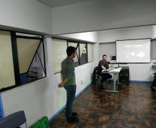 Apresentação dos cursos técnicos do Colégio Est. Ana Vanda Bassara no CEEBJA Guarapuava