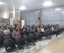 Alunos do curso Técnico em Edificações em visita à empresa Pormade