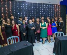 Noite de autógrafos no CEEBJA Guarapuava