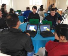 Formação: Laboratório móvel para adm local