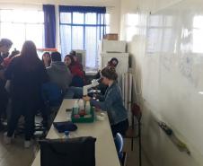 Alunos do 2º Ano em aula de campo.