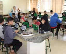 Aula de ciências com uso do Laboratório Móvel