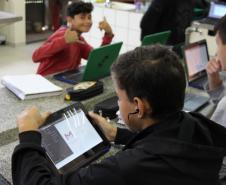 Aula de ciências com uso do Laboratório Móvel