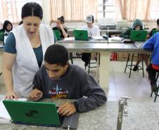 Aula de ciências com uso do Laboratório Móvel