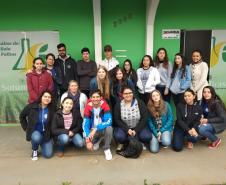 Alunos do curso Técnico em Química em visita a Solum Brasilis.