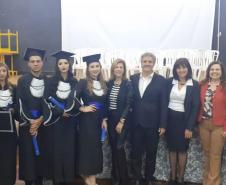 Colégio Estadual Francisco Carneiro Martins, realiza formatura dos alunos dos cursos técnicos subsequentes em Administração, Eletromecânica e Secretariado.