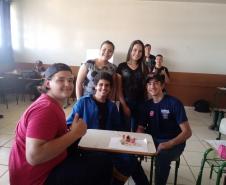 Alunos das 1ª Séries, do Colégio Estadual de Educação Profissional Arlindo Ribeiro - Agrícola, aprendem sobre genética de forma lúdica.
