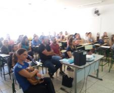 Profissionais do Colégio Estadual Santo Antonio participam da palestra motivacional: “Relações interpessoais e a relação de si mesmo”.