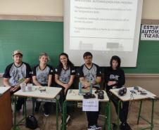 Colégio Estadual Ana Vanda Bassara realiza Feira Cultural Científica e Tecnológica