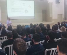 “Importância do saber”: uma palestra para os alunos das 3ª Séries do Ensino Médio matutino, do Colégio Estadual Visconde de Guarapuava