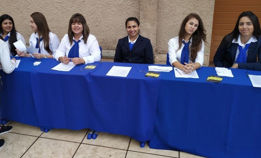 Palestra para o curso técnico de informática organizada em parceria com o curso técnico de secretariado do Colégio Estadual Francisco Carneiro Martins.