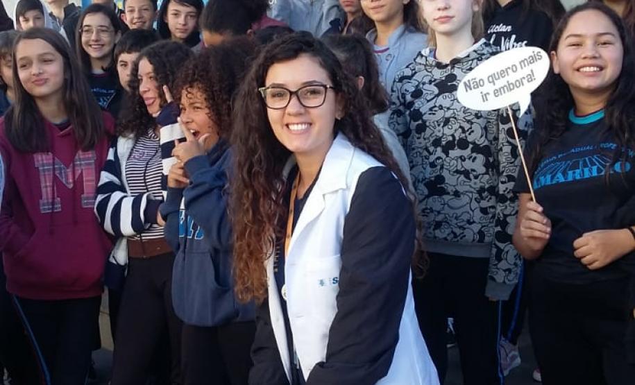 Alunos do Colégio Est. Prof. Amarílio em atividades no Sesi.