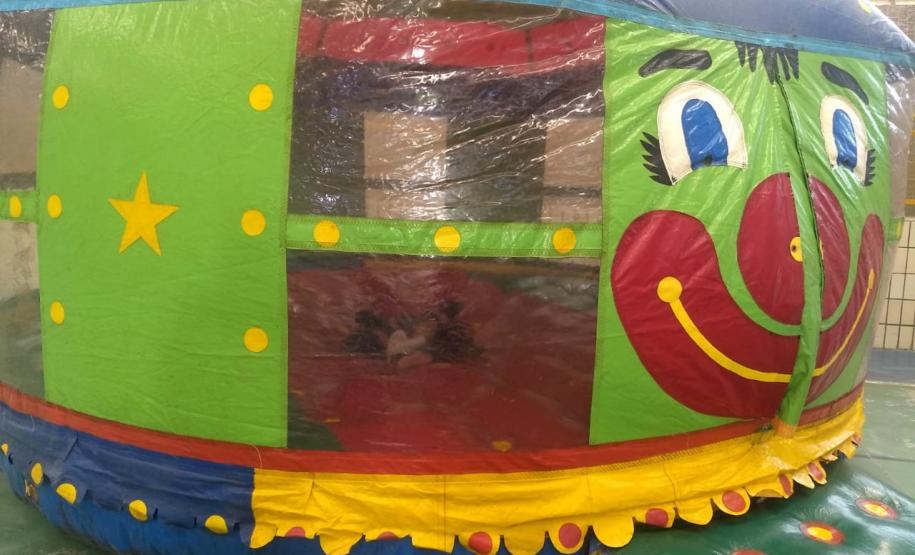 Alunos do Colégio Est. Prof. Amarílio em atividades no Sesi.