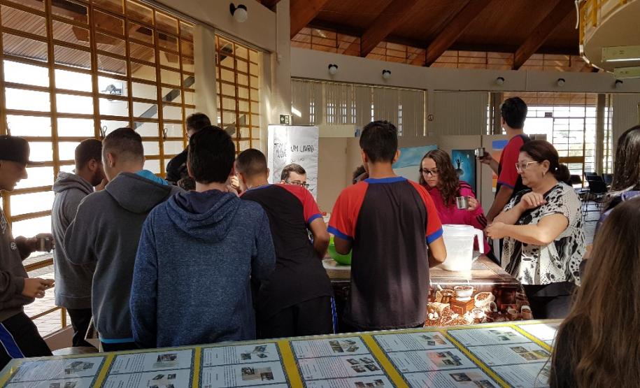 Alunos do Colégio Est. Newton na Usinação: “Guarapuava: História-Cultura-Diversidade”