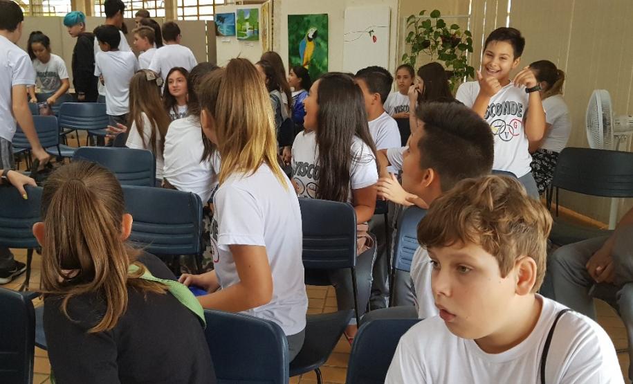Alunos do Colégio Est. Visconde de Guarapuava na Usinação: “Guarapuava: História-Cultura-Diversidade”