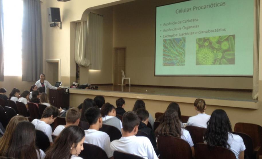 Residência pedagógica prepara alunos para o PAC