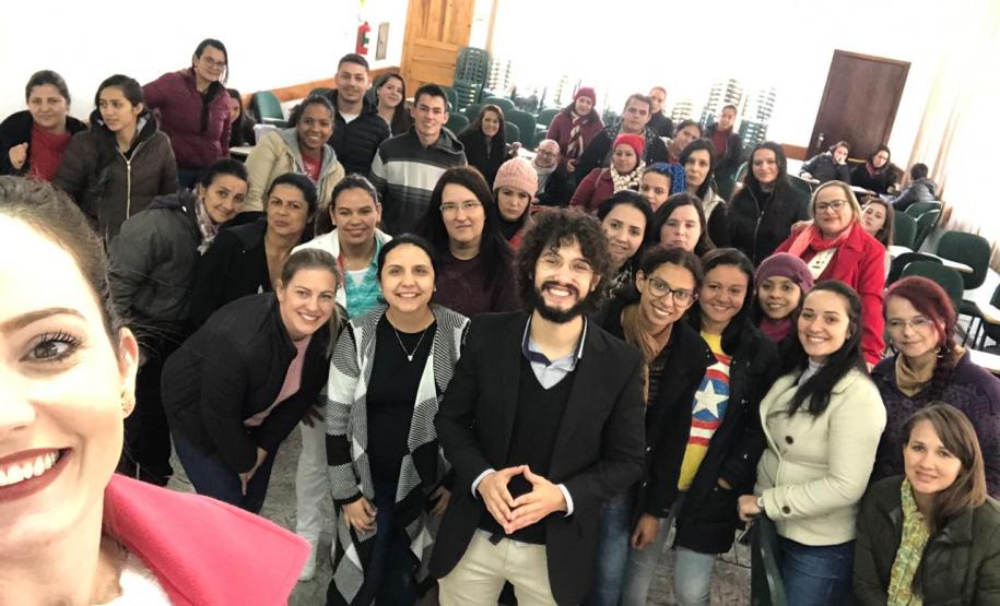 Semana de Enfermagem do Colégio Estadual Ana Vanda Bassara