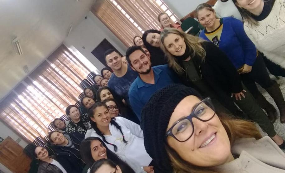 Semana de Enfermagem do Colégio Estadual Ana Vanda Bassara