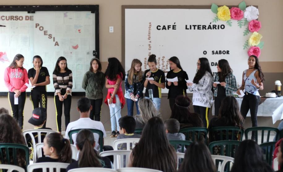 I Café Literário - Col. Est. do Campo de Paz