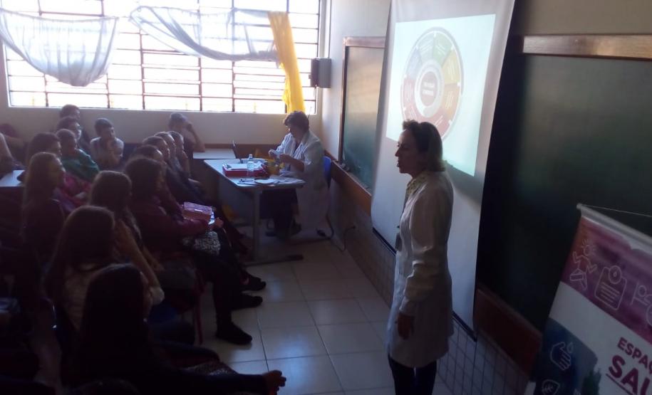 Semana Cultural no Colégio Est. Profª. Leni Marlene Jacob
