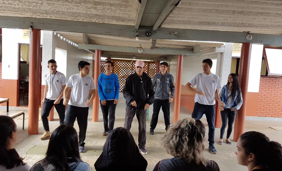 C.E. Eng. Michel Reydams e a Arte Contemporânea