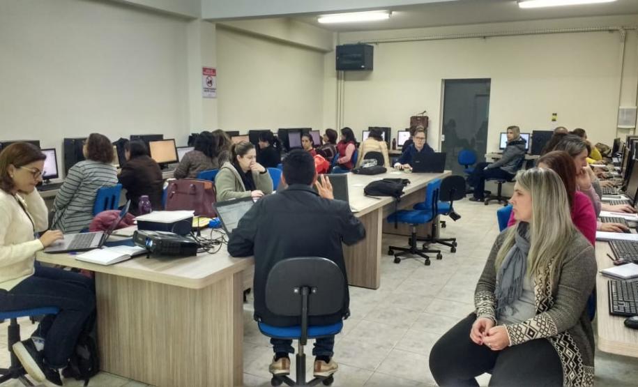 Formação Educação Especial com CRTE