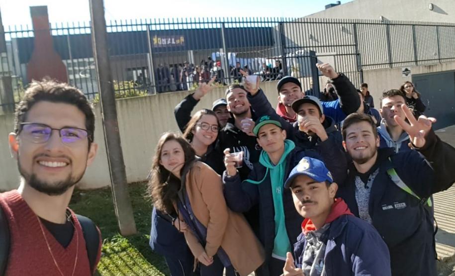 Alunos do curso Técnico em Eletromecânica do Colégio Estadual Francisco Carneiro Martins visitam o Centro Universitário Campo Real