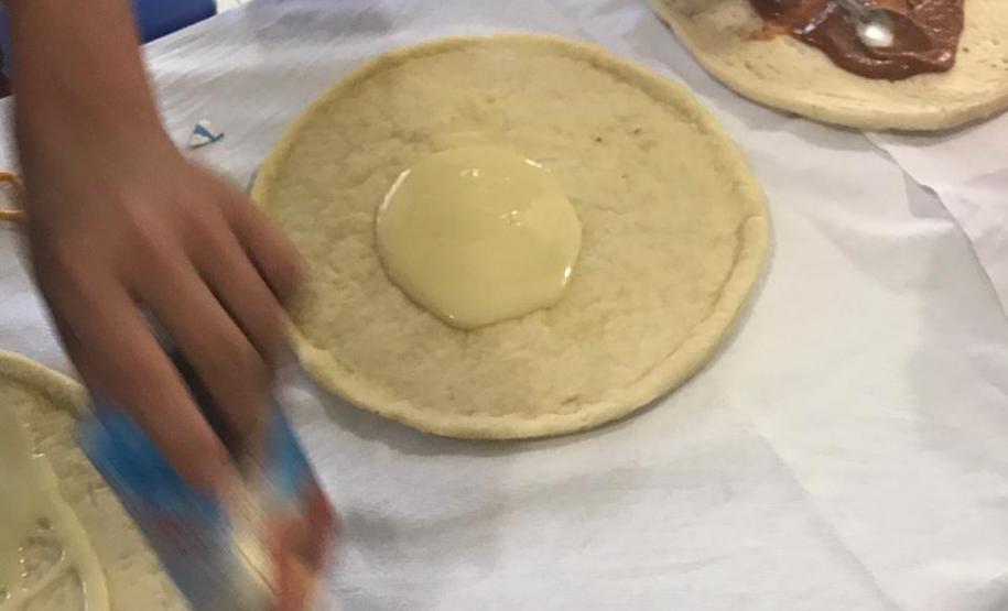 Alunos do Colégio Estadual Joanna Lechiw Thomé realizam Atividade Prática com base nos descritores da Prova Paraná.