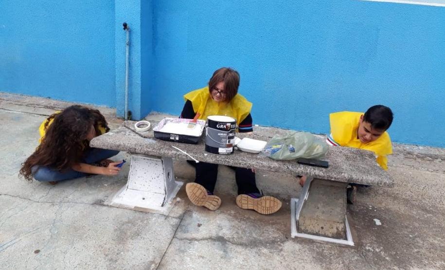 Projeto de Paisagismo e Jardinagem no Ambiente Escolar do Colégio Estadual Professor Amarílio.