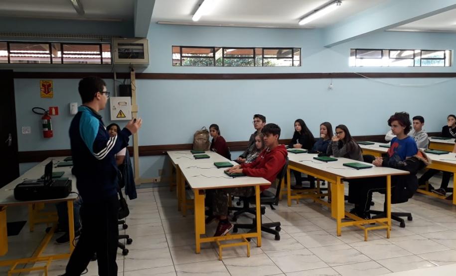 Palestra aborda tema das relações históricas da gastronomia brasileira.