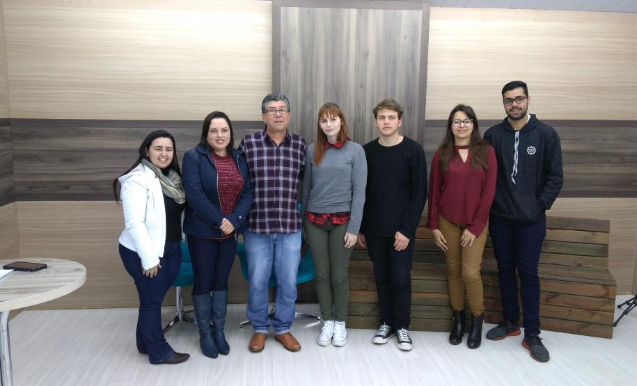 Alunos do curso Técnico em Química participam do programa "Fábrica de Cultura" da TV Humaitá.