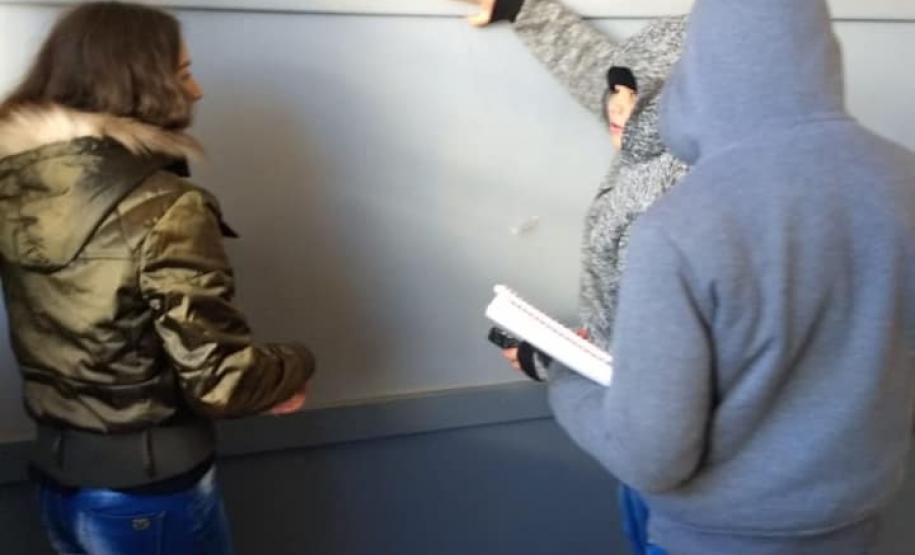 Aula prática de Física, no Colégio Estadual do Campo Prof. Luiz Andrade.