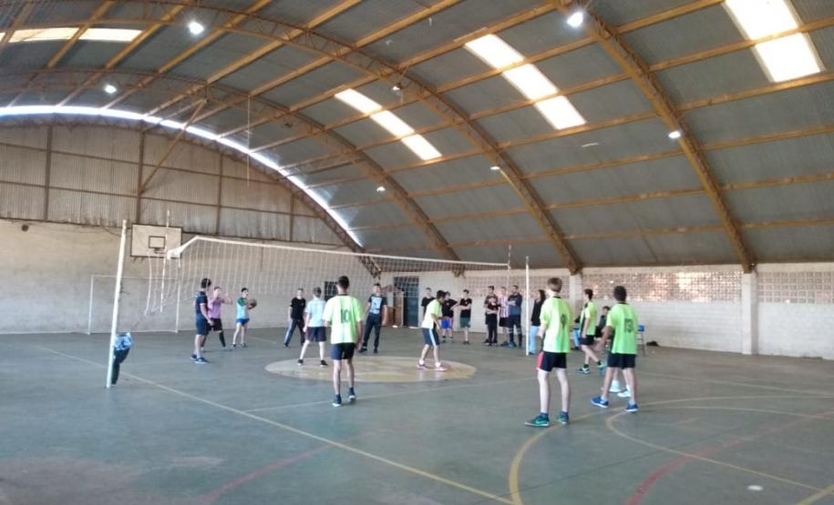 CEEP Arlindo Ribeiro recebe visita dos alunos do Grêmio Estudantil do CEEP Getúlio Vargas, do município de Palmeira.