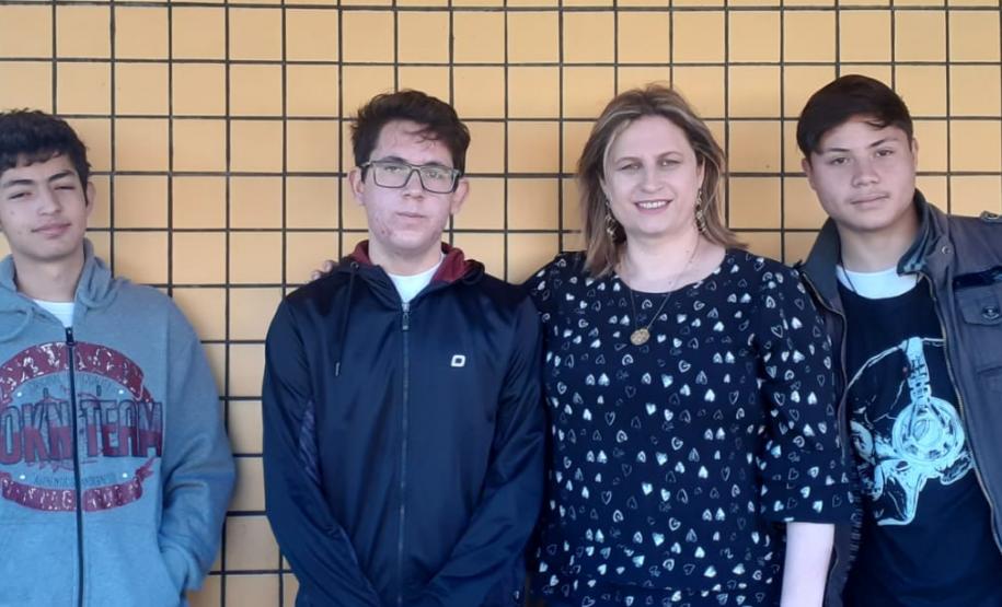 Alunos do C.E. Liane Marta da Costa são selecionados para a Fase Estadual da 6ª Edição da Olimpíada de Língua Portuguesa