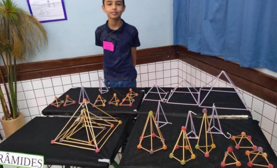 Feira do Conhecimento - Colégio Estadual Professora Dulce Maschio.