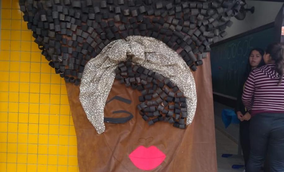 Feira do Conhecimento - Colégio Estadual Professora Dulce Maschio.