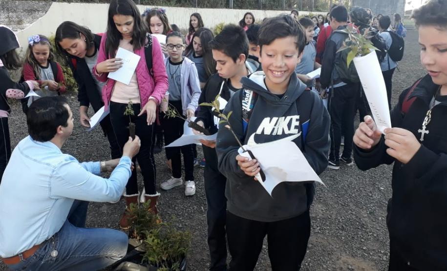 Instituições de Ensino do NRE Guarapuava participam do Programa Paraná Mais Verde