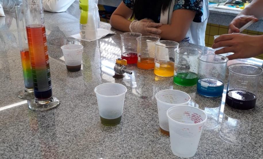 Feira do Conhecimento - C.E. Professores Edvaldo e Maria Janete Carneiro