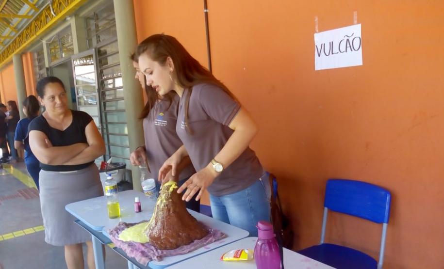 Feira do Conhecimento - C.E. Professores Edvaldo e Maria Janete Carneiro