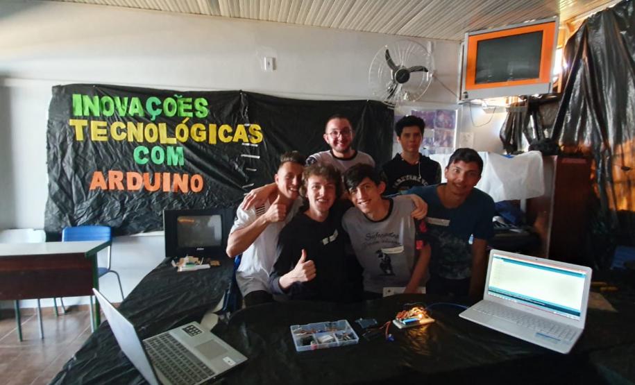 C.E. Cristo Rei realiza a V Mostra Científica