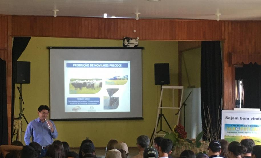 CEEP Arlindo Ribeiro realiza a XXIV Feira de Ciências Agropecuárias